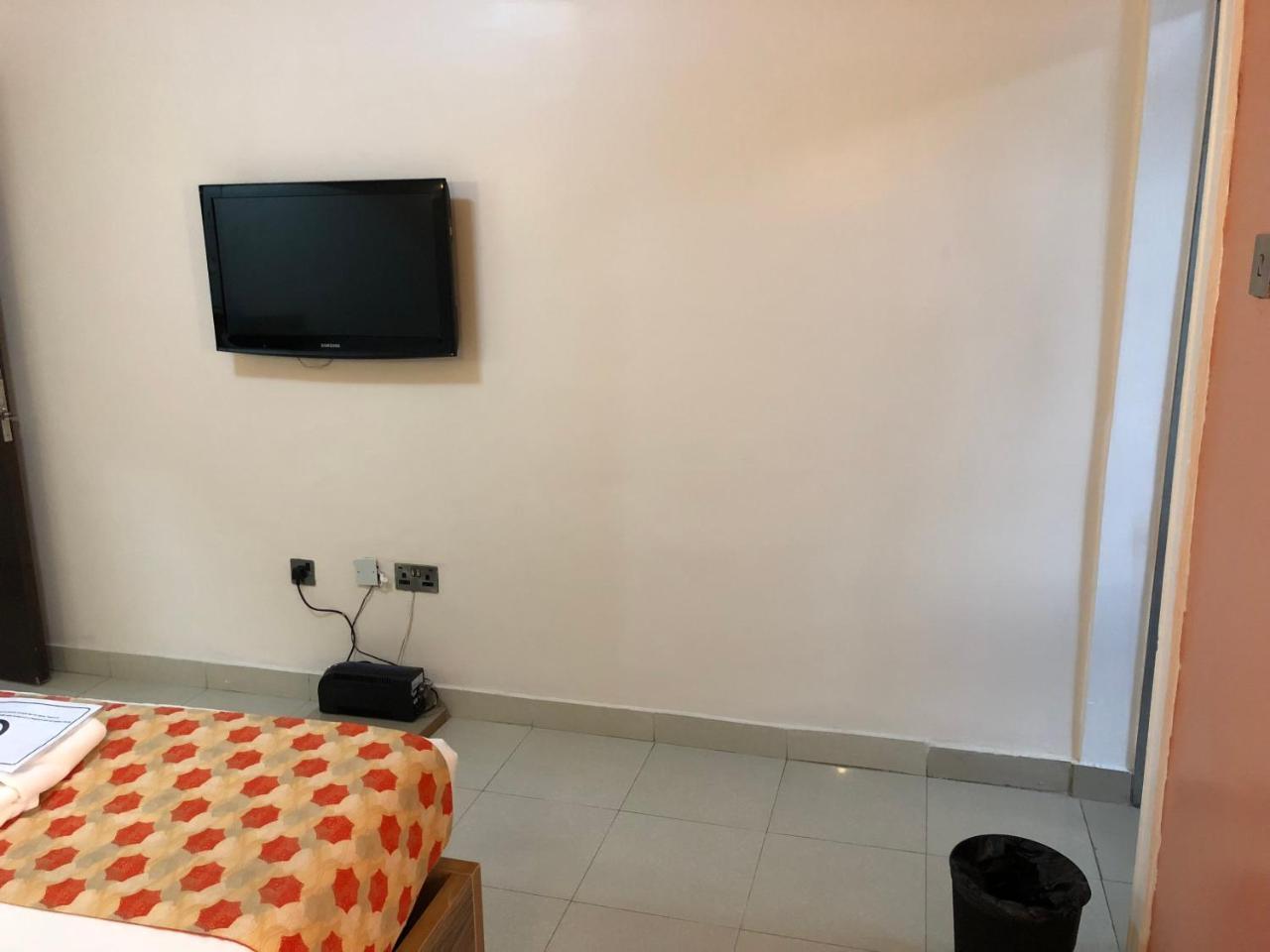 Lekki Waterside Hotel Bamgbose Exterior photo